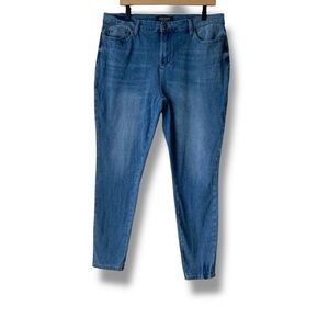 JUDY BLUE Skinny Fit Jeans Medium Wash Blue Size 15/32